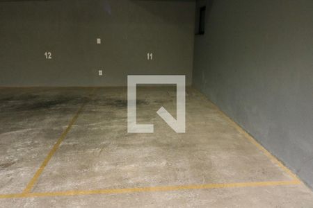 Garagem de apartamento à venda com 3 quartos, 203m² em Tristeza, Porto Alegre