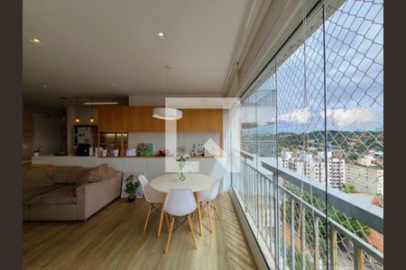 Apartamento à venda com 2 quartos, 74m² em Caxingui, São Paulo