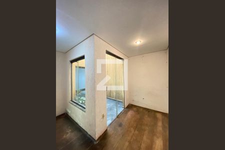Sala de casa à venda com 5 quartos, 340m² em Vila Galvão, Guarulhos