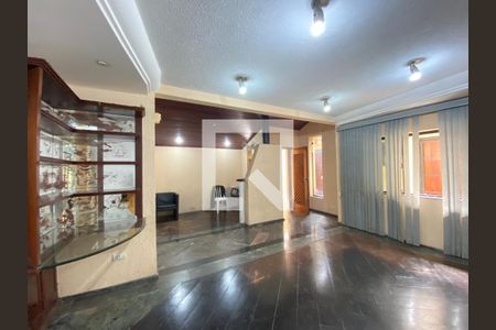 Sala de casa à venda com 5 quartos, 340m² em Vila Galvão, Guarulhos