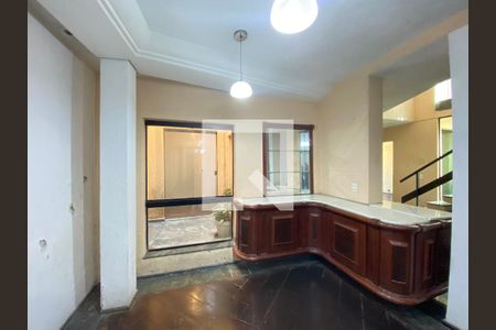 Sala de casa à venda com 5 quartos, 340m² em Vila Galvão, Guarulhos