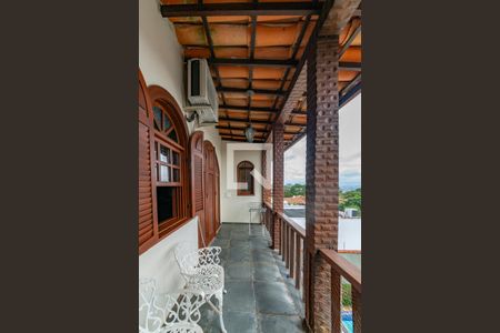 Varanda da Suíte 1 de casa à venda com 5 quartos, 480m² em Belvedere, Belo Horizonte