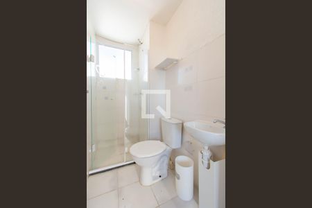Banheiro de apartamento para alugar com 2 quartos, 48m² em São José, Canoas