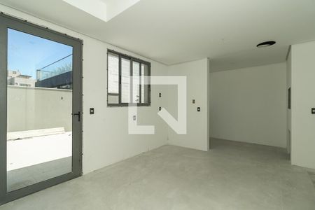 Cozinha de apartamento à venda com 2 quartos, 141m² em Chácara das Pedras, Porto Alegre