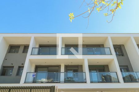 Fachada e Placa de apartamento à venda com 2 quartos, 141m² em Chácara das Pedras, Porto Alegre