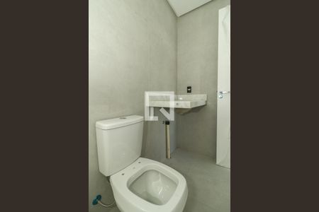Banheiro da Suíte de apartamento à venda com 2 quartos, 141m² em Chácara das Pedras, Porto Alegre