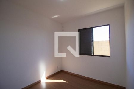 Quarto 2 de apartamento para alugar com 2 quartos, 53m² em Centro, Votorantim