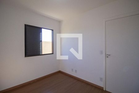 Quarto 2 de apartamento para alugar com 2 quartos, 53m² em Centro, Votorantim