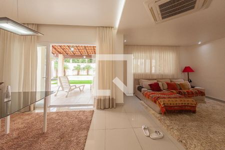 Casa à venda com 5 quartos, 312m² em Piratininga, Niterói