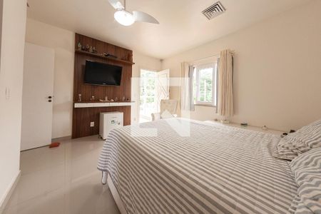 Casa à venda com 5 quartos, 312m² em Piratininga, Niterói