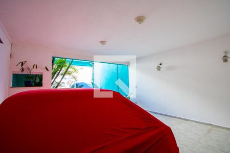 Garagem de casa à venda com 3 quartos, 167m² em Parque Gerassi, Santo André