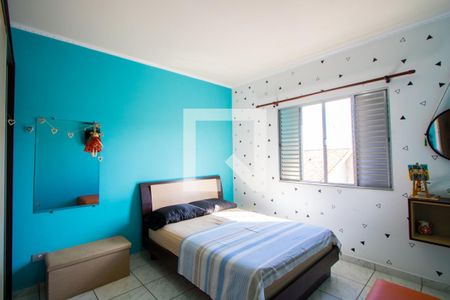 Quarto 2 de casa à venda com 3 quartos, 160m² em Parque Gerassi, Santo André