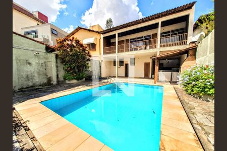 Quintal de casa à venda com 4 quartos, 403m² em Cidade Nova, Belo Horizonte