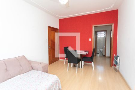 Sala de apartamento à venda com 3 quartos, 75m² em Passo D’areia, Porto Alegre
