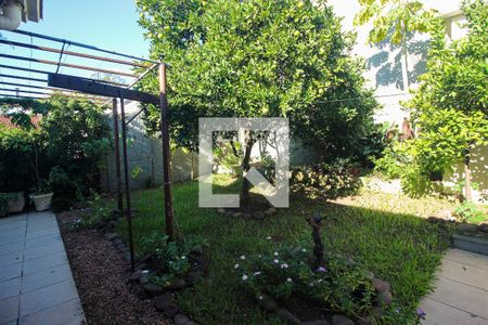 Quintal de casa à venda com 4 quartos, 220m² em Santa Tereza, Porto Alegre