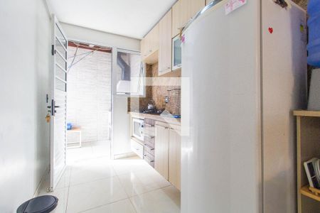 Cozinha de casa de condomínio para alugar com 2 quartos, 55m² em Olaria, Canoas
