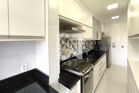 Cozinha  de apartamento à venda com 2 quartos, 66m² em Jardim Florida, Jundiaí