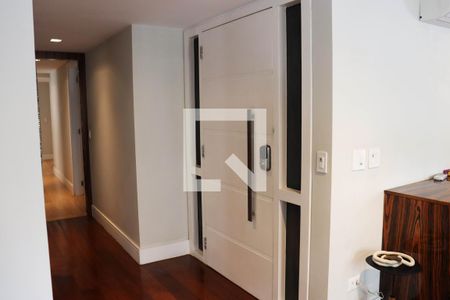 Sala de apartamento à venda com 3 quartos, 210m² em Indianópolis, São Paulo