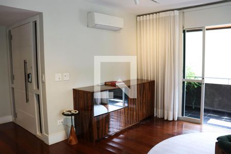 Sala de apartamento à venda com 3 quartos, 210m² em Indianópolis, São Paulo