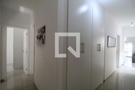 Sala - Corredor de casa de condomínio à venda com 4 quartos, 200m² em Taquara, Rio de Janeiro