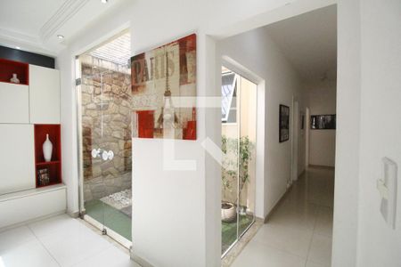 Sala de casa de condomínio à venda com 4 quartos, 200m² em Taquara, Rio de Janeiro