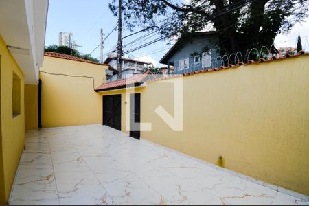 Quintal de casa à venda com 3 quartos, 135m² em Jardim Maria Helena, Guarulhos