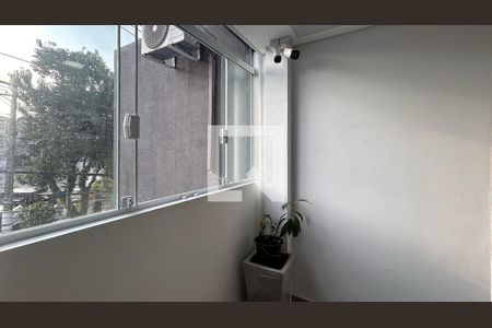 Hall de distribuição de kitnet/studio para alugar com 1 quarto, 19m² em Vila Castelo, São Paulo