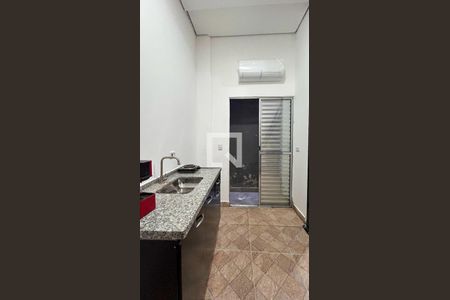  Cozinha de kitnet/studio para alugar com 1 quarto, 19m² em Vila Castelo, São Paulo