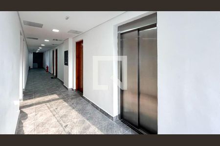 Hall Social de kitnet/studio para alugar com 1 quarto, 19m² em Vila Castelo, São Paulo