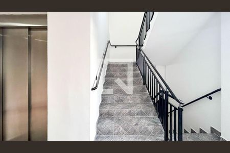 Hall Social de kitnet/studio para alugar com 1 quarto, 19m² em Vila Castelo, São Paulo
