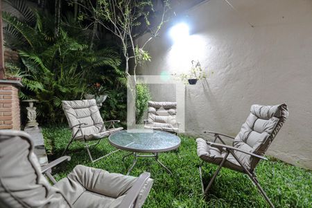 Quintal de casa para alugar com 4 quartos, 270m² em Parque Santana, Mogi das Cruzes