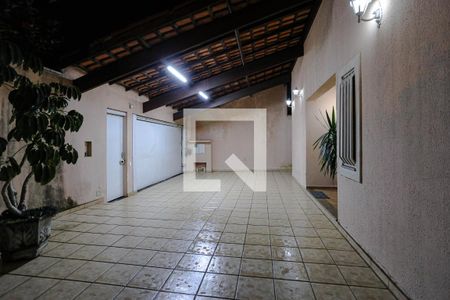 Garagem de casa para alugar com 4 quartos, 270m² em Parque Santana, Mogi das Cruzes