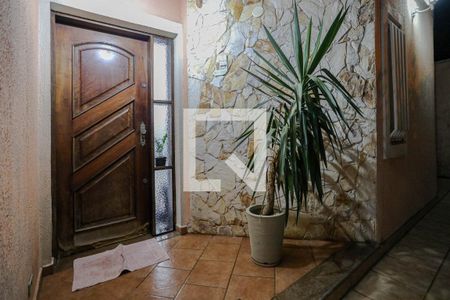 Entrada de casa para alugar com 4 quartos, 270m² em Parque Santana, Mogi das Cruzes