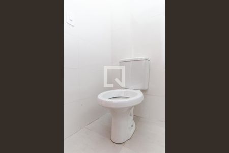 Banheiro de apartamento à venda com 1 quarto, 29m² em Vila Constança, São Paulo