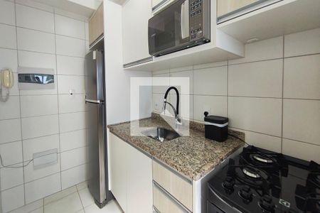 Cozinha de apartamento à venda com 2 quartos, 51m² em Jardim Nova Europa, Campinas