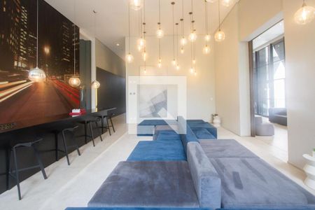 Living de kitnet/studio à venda com 1 quarto, 58m² em Vila Cordeiro, São Paulo