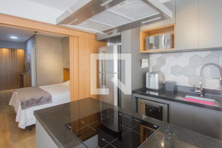 Cozinha de kitnet/studio à venda com 1 quarto, 58m² em Vila Cordeiro, São Paulo