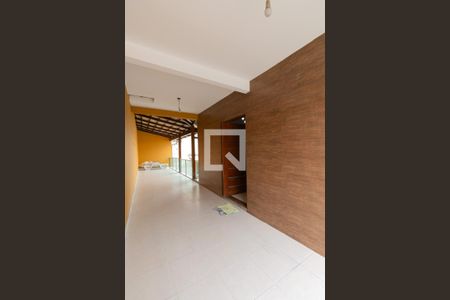 Garagem de casa à venda com 2 quartos, 589m² em Céu Azul, Belo Horizonte