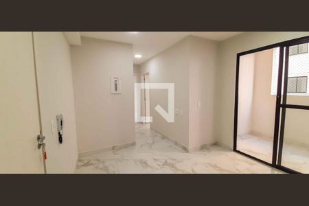 Sala de apartamento para alugar com 2 quartos, 43m² em Metalúrgicos, Osasco