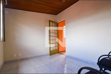 Escritório de casa para alugar com 5 quartos, 400m² em Sagrada Família, Belo Horizonte