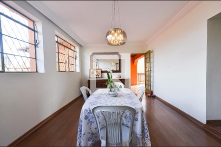 Sala jantar de casa para alugar com 5 quartos, 400m² em Sagrada Família, Belo Horizonte