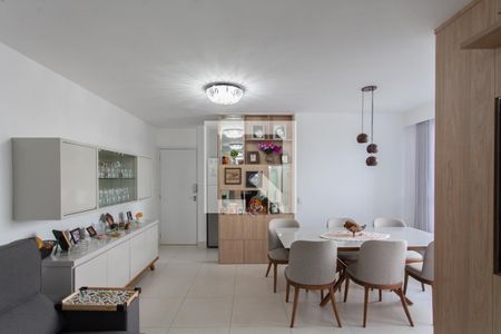 Sala de apartamento à venda com 3 quartos, 67m² em São Luiz, Belo Horizonte