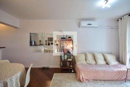 Sala de apartamento à venda com 2 quartos, 70m² em Vila Suzana, São Paulo