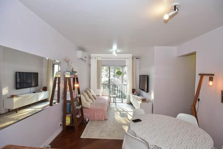 Sala de apartamento à venda com 2 quartos, 70m² em Vila Suzana, São Paulo