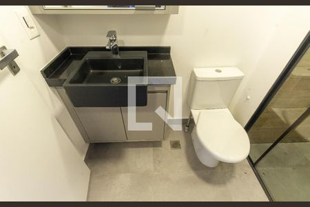 Banheiro de kitnet/studio para alugar com 1 quarto, 21m² em Vila Gomes Cardim, São Paulo