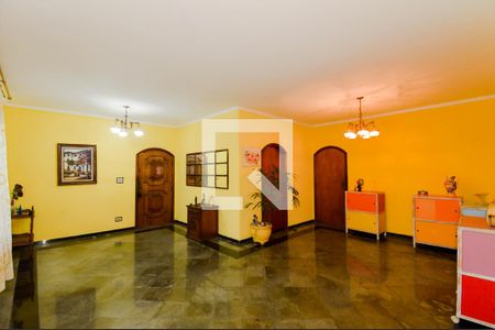 Sala de casa para alugar com 4 quartos, 300m² em Cidade Maia, Guarulhos