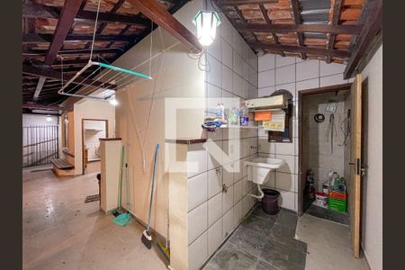 Casa à venda com 4 quartos, 376m² em Itaipu, Niterói