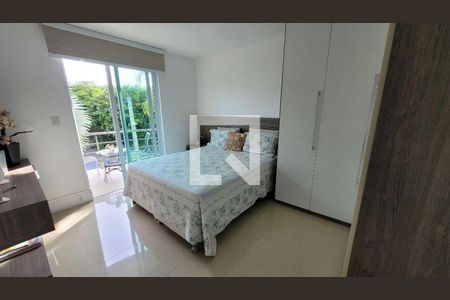 Casa à venda com 4 quartos, 239m² em Camboinhas, Niterói