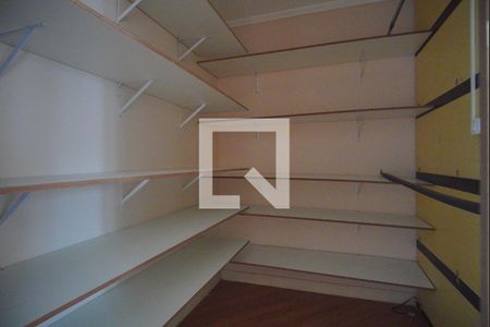 Closet de apartamento à venda com 3 quartos, 164m² em Jardim Lindóia, Porto Alegre