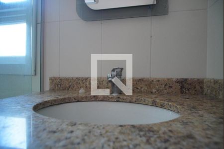 Banheiro de apartamento à venda com 3 quartos, 164m² em Jardim Lindóia, Porto Alegre